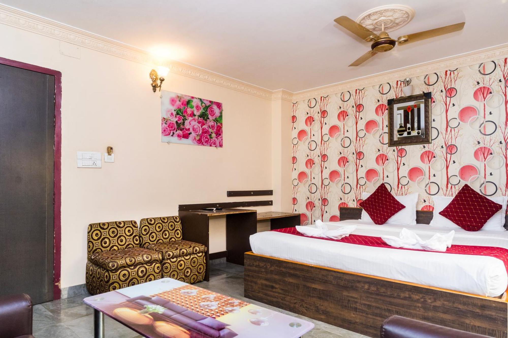 Apples Balaji Inn Siliguri Bagian luar foto